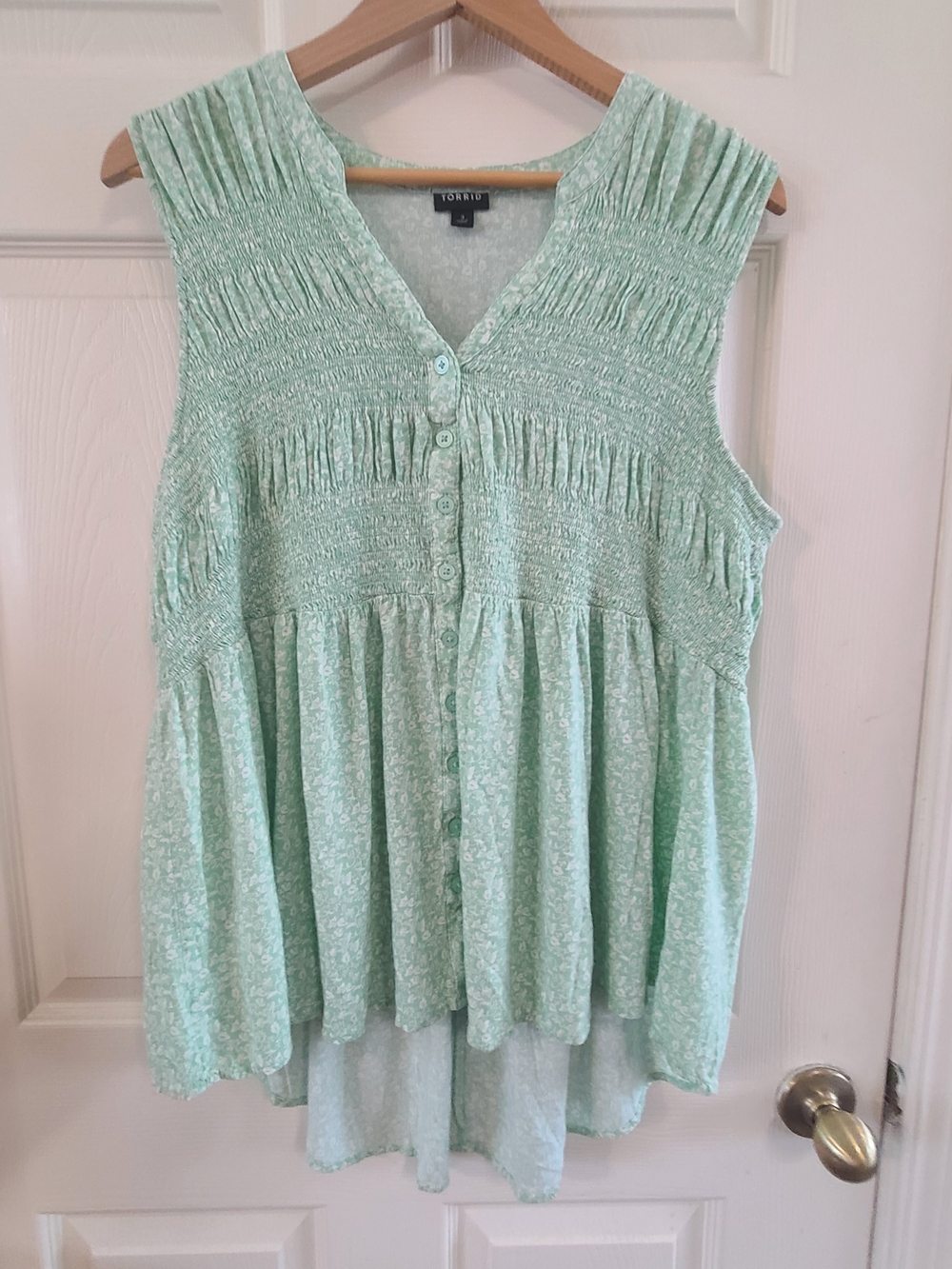 torrid Mint Green Sleeveless Button-Front Tunic